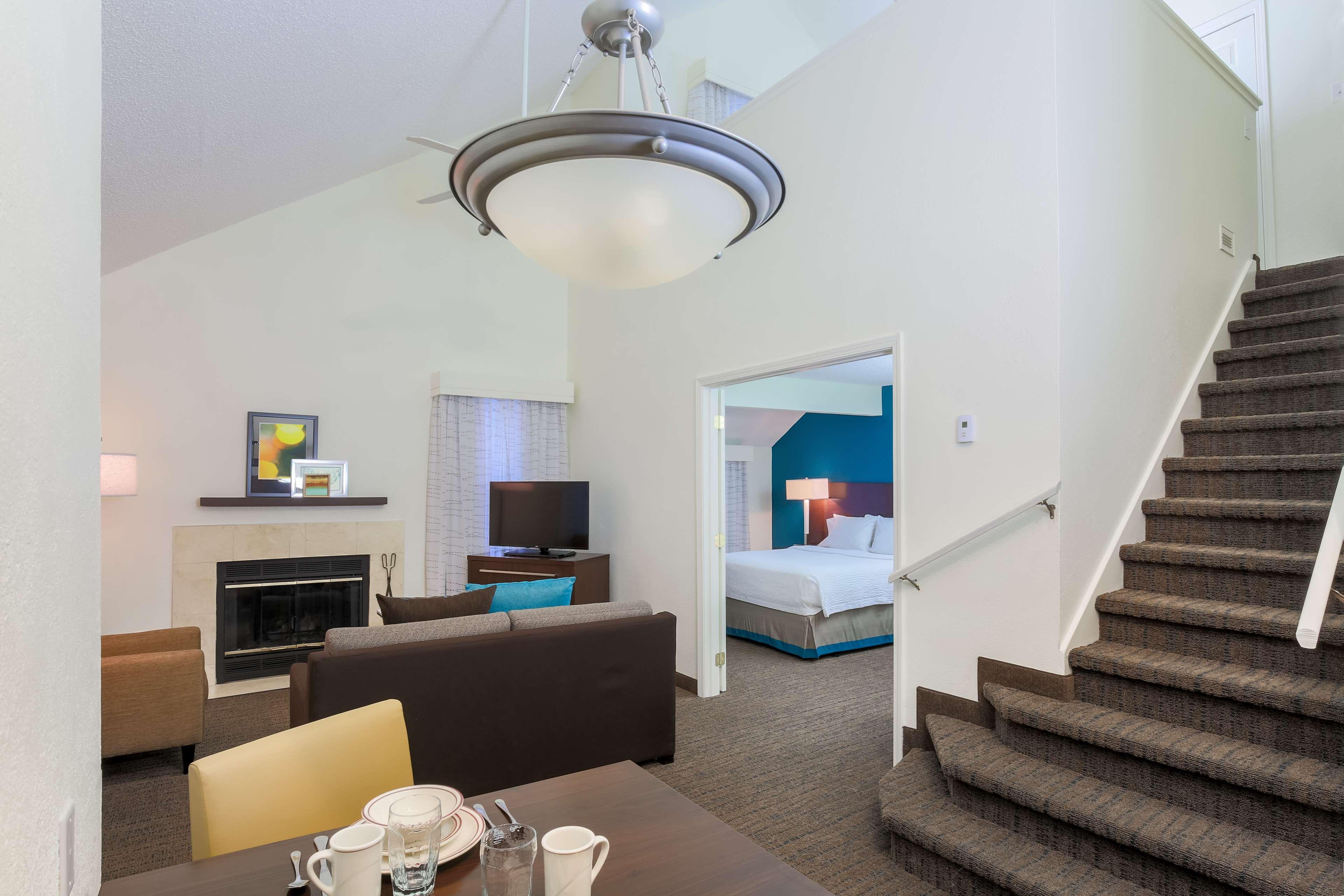 Hotel Hawthorn By Wyndham Tinton Falls