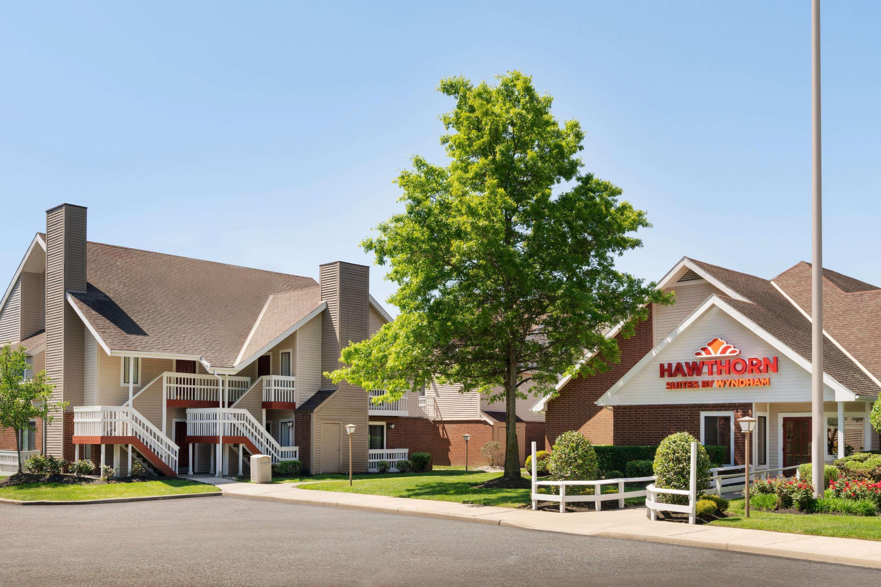 Hawthorn By Wyndham Hotel 3*
