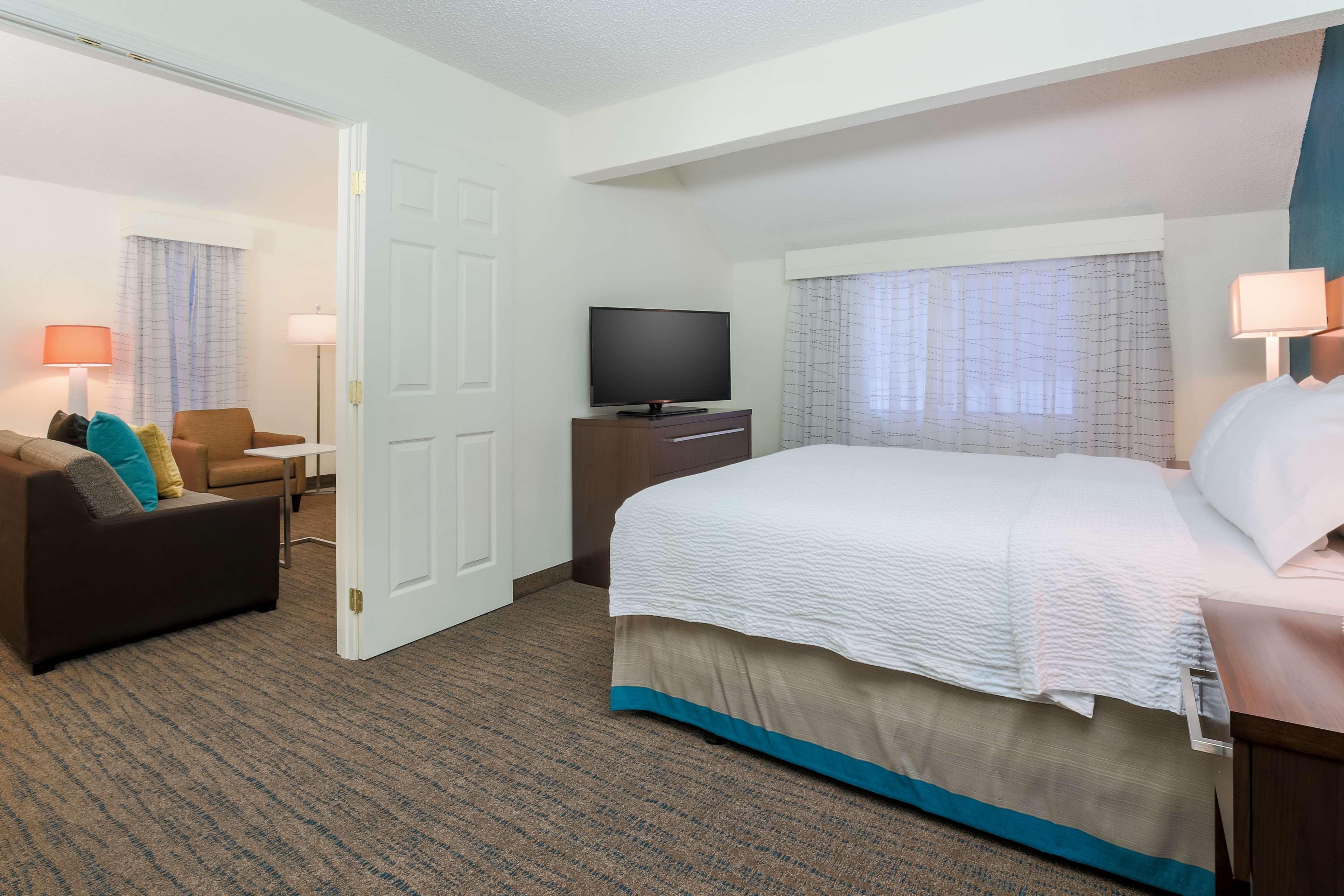 Hawthorn By Wyndham Hotel Tinton Falls